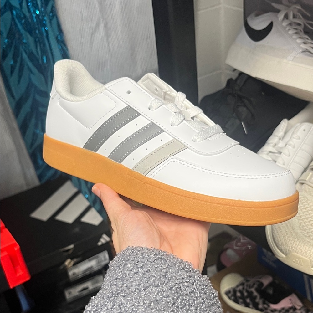 Adidas Men's White and Gray Sneakers with Tan Sole